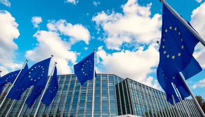 EÚ zjednodušuje pravidlá pre AI a zakazuje nudifikačné aplikácie - čo to znamená pre Slovákov